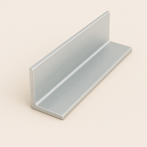 Уголок алюминиевый прессованный равнополочный 80х6х6 мм 1985пч ГОСТ 13737-90 в наличии в Смоленске